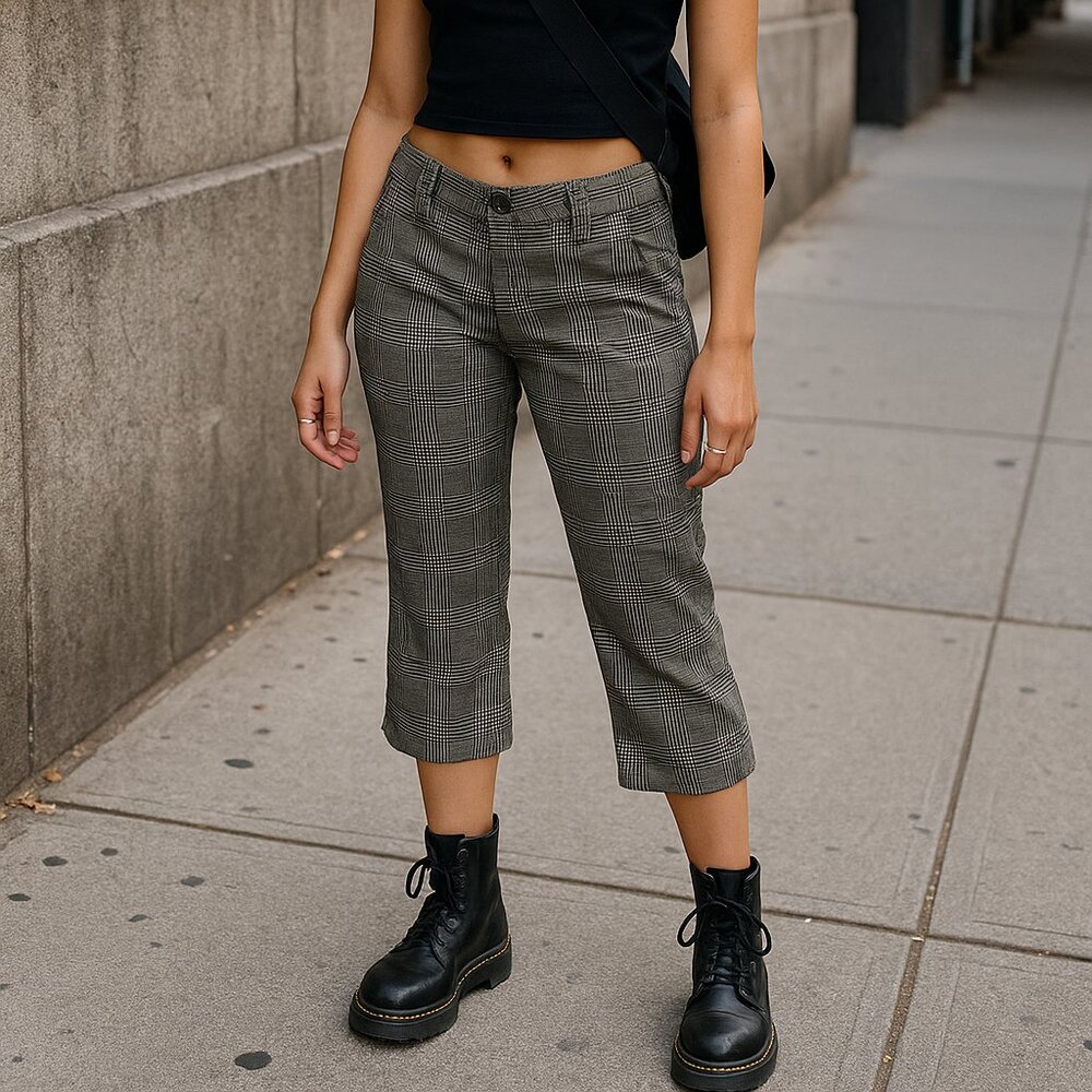 Element Plaid Capris in Black and Gray